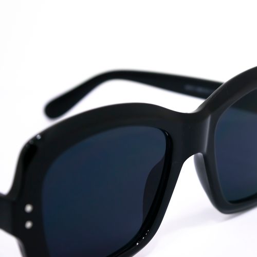 GAFA AHUMADA RECTANGULAR PUNTOS DORADOS NEGRO