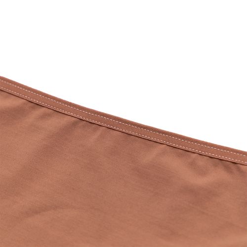 PANTY TANGA PIEL OSCURO