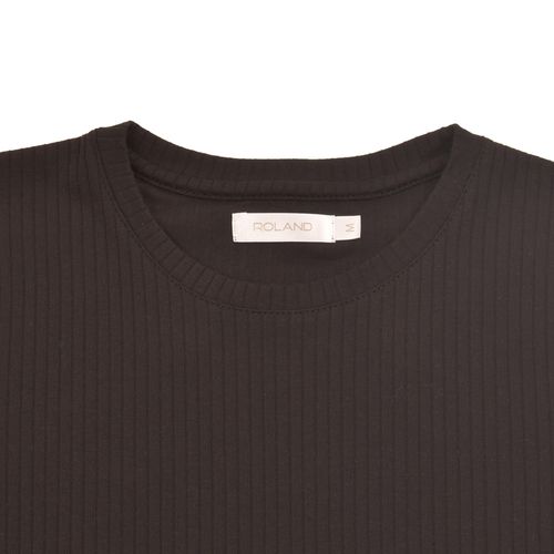 BUZO CUELLO REDONDO NEGRO