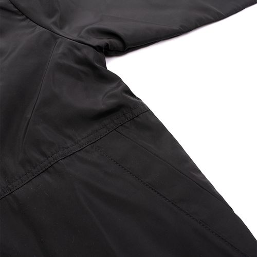 CHOMPA NAILON NEGRO