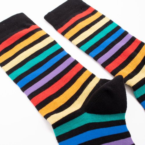 MEDIA CAÑA CASUAL LISA PRIDE FRANJAS 2 SIN COSTURA NEGRO PACK X1