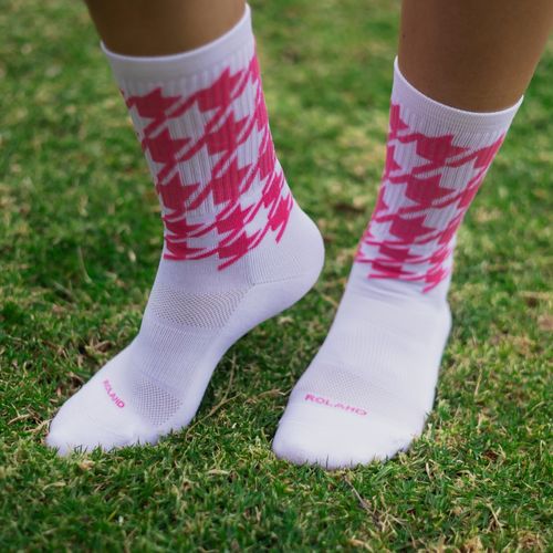 MEDIA ESPECIALIZADA DEPORTIVA CAÑA ALTA MEDIA FELPA MALLA Y BANDA FIGURAS ROSA SIN COSTURA BLANCO PACK X1
