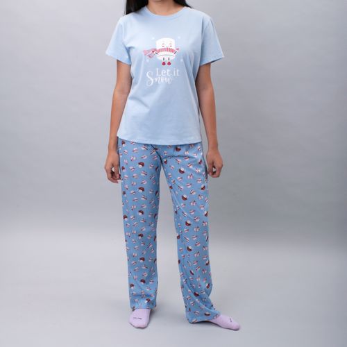 PIJAMA CONJUNTO MANGA CORTA, PANTALÓN NAVIDAD CELESTE