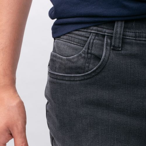 PANTALÓN DENIM SLIM NEGRO