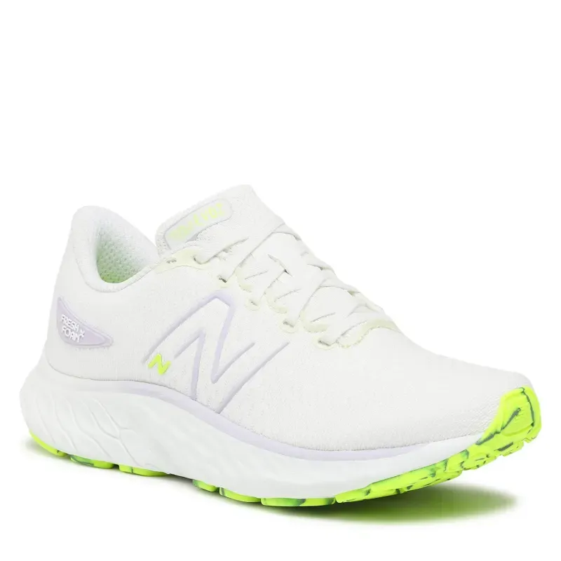 new-balance-obuvki-fresh-foam-evoz-v3-wevozcs3-bial-01.jpg.webp