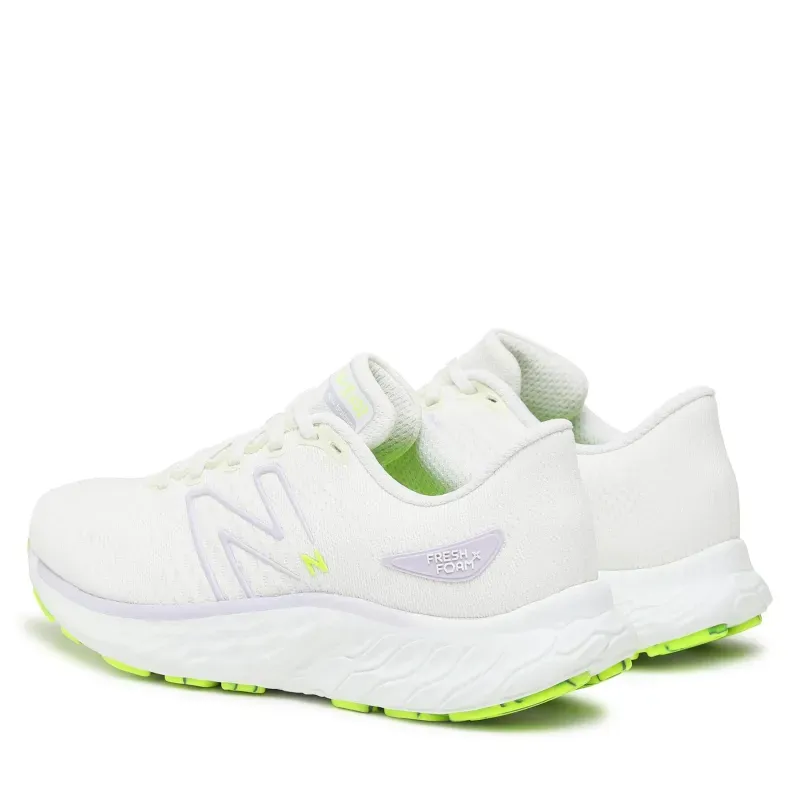 new-balance-obuvki-fresh-foam-evoz-v3-wevozcs3-bial-03.jpg.webp
